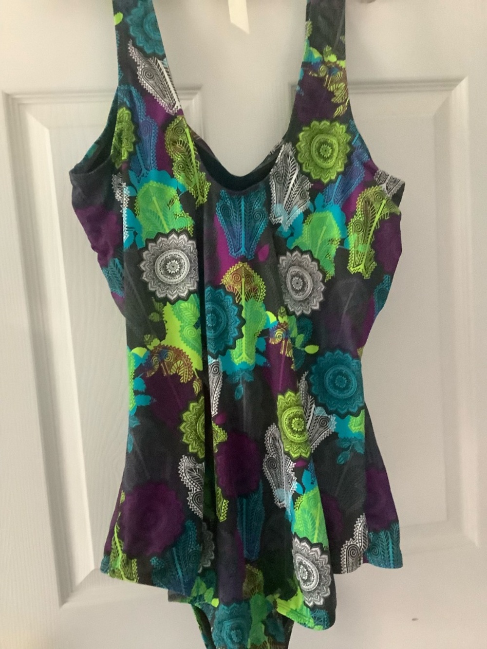 Colorful plus size swimsuit 2x ( 20-22)
